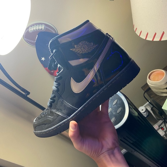 Jordan 1 Retro High Black Metallic Gold size 10/2 - Picture 5 of 16